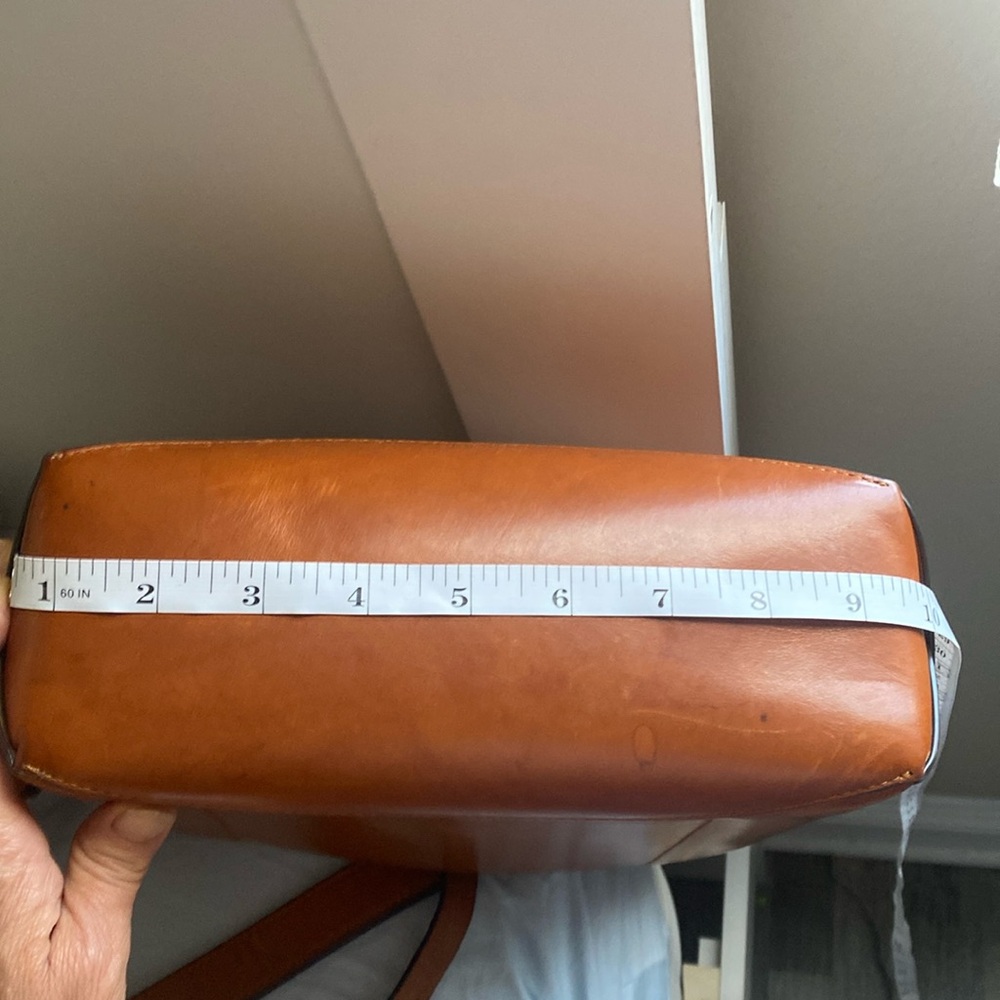 Tory Burch brown tote bag: shoulder bag - Picture 7 of 16